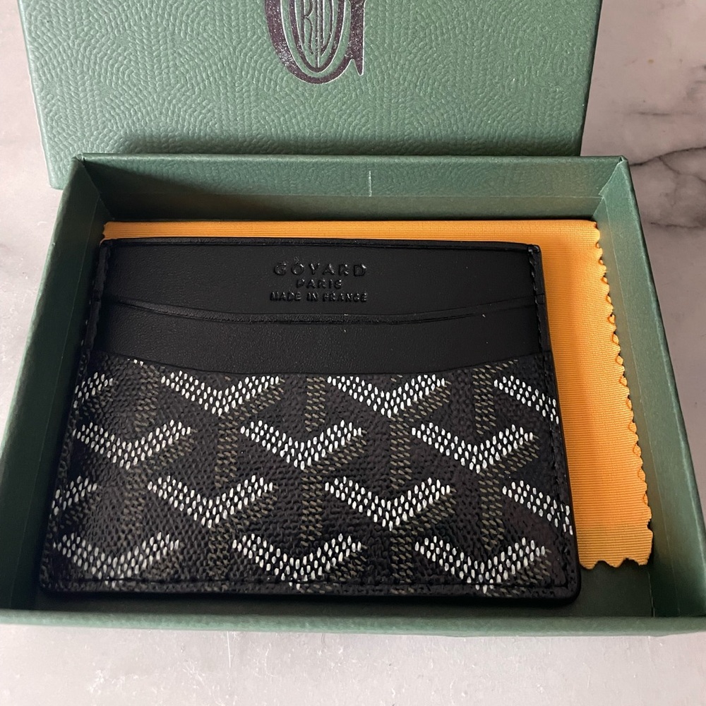 Black Goayrd Card Holder